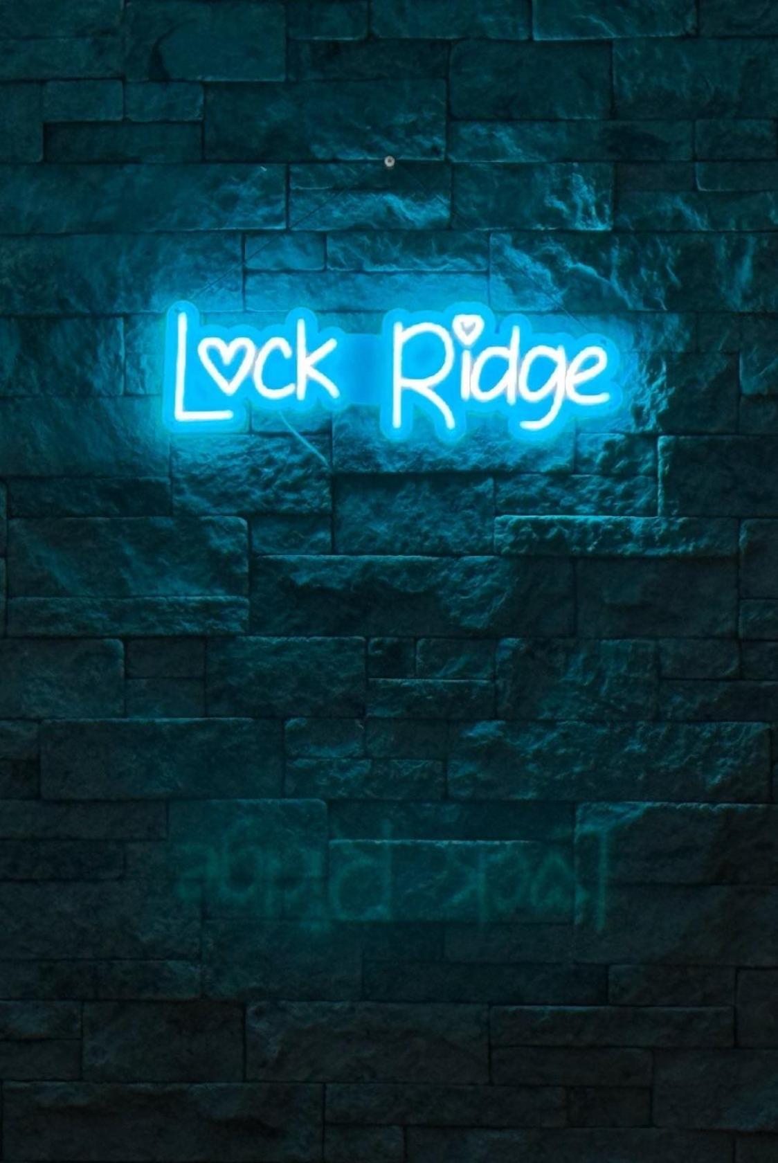 Отель Lockridge Park Дэнвилл Экстерьер фото